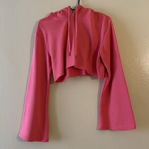 Women sweater , size Medium, color pink, excellent condition.